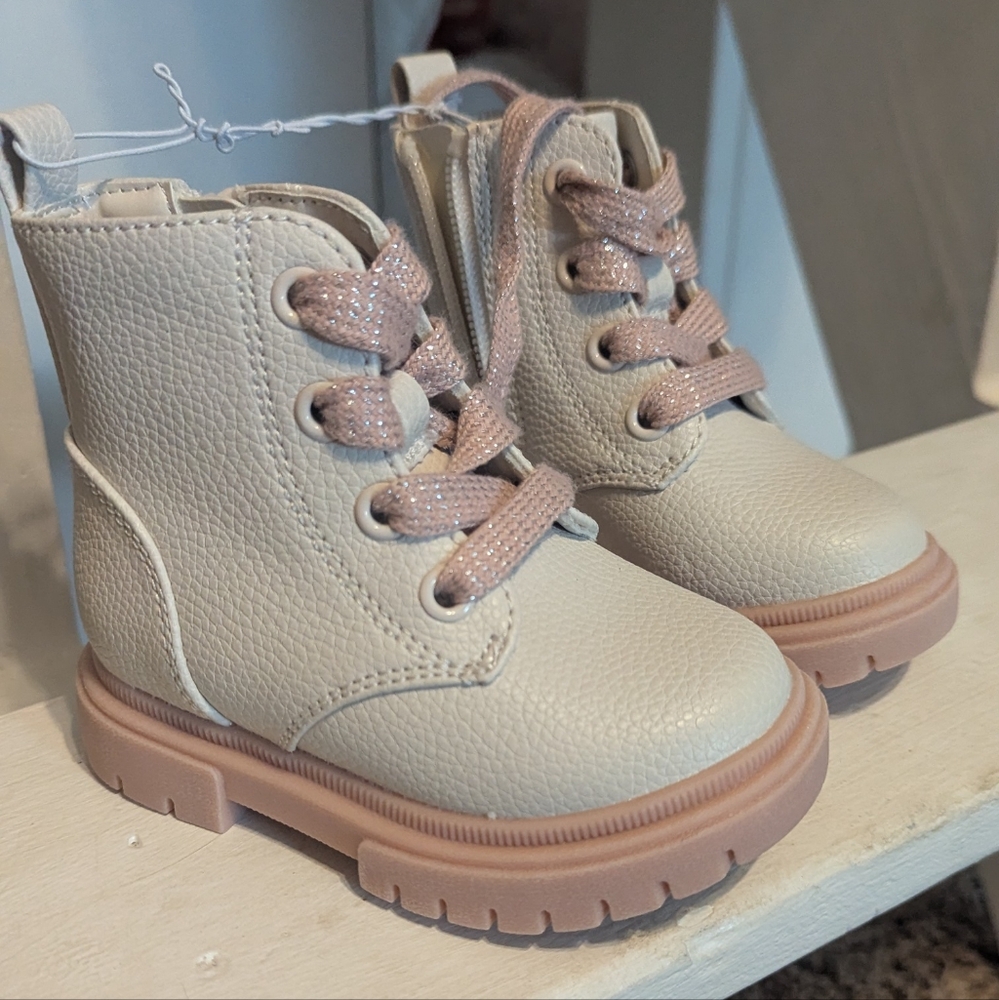 NEW Toddler Girls Amaya Zipper Lace-Up Combat Boots Ivory - Cat & Jack - SIZE 5